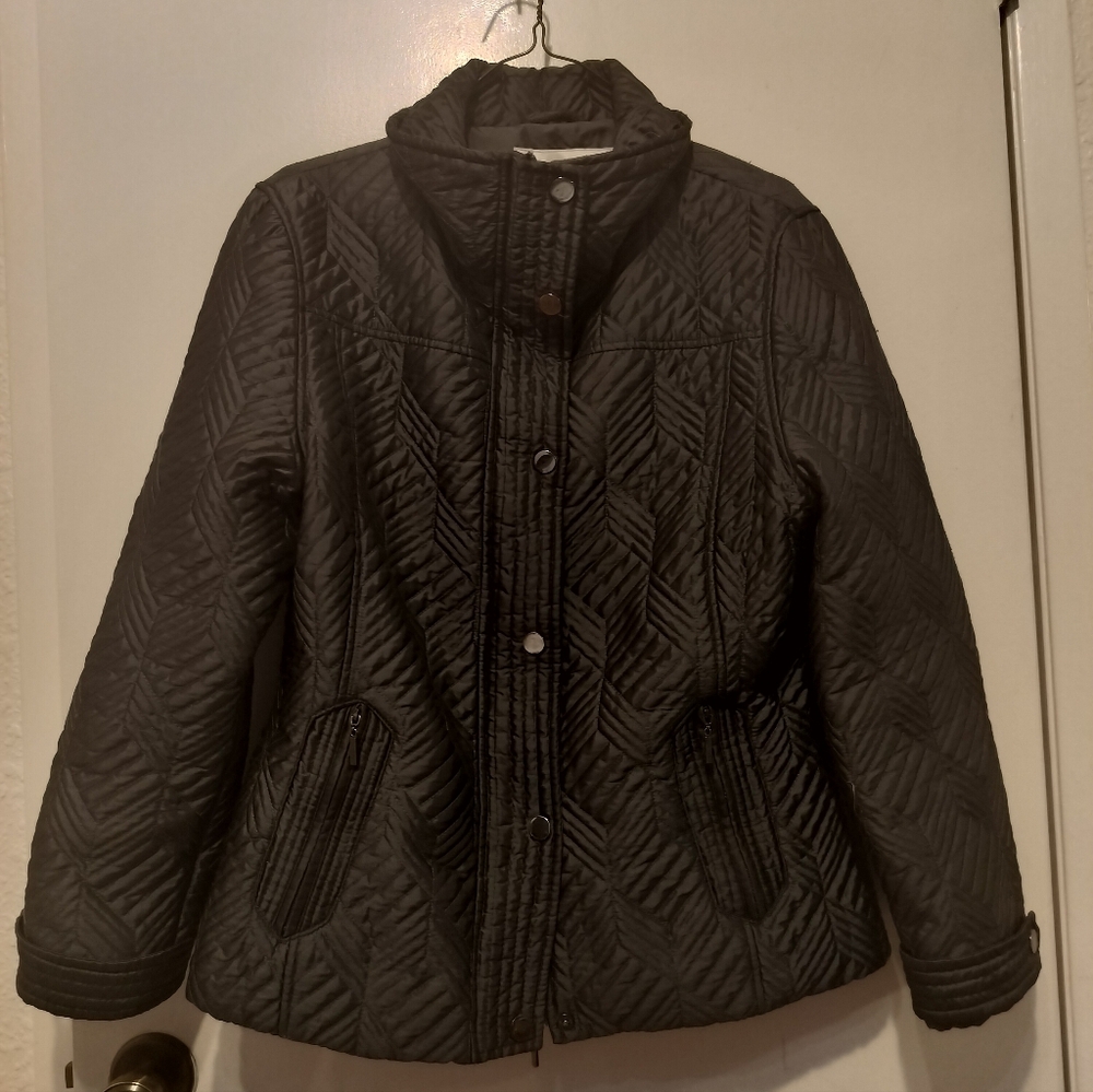 Weathercast Elegant Women's Gray Quilted Puffer Jacket. Size Small. Super Cozy.